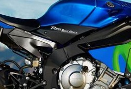 2015 Yamaha YZF-R1M_005
