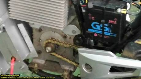 Bajaj Pulsar bermesin motor listrik karya Politeknik Negeri Jakarta 22