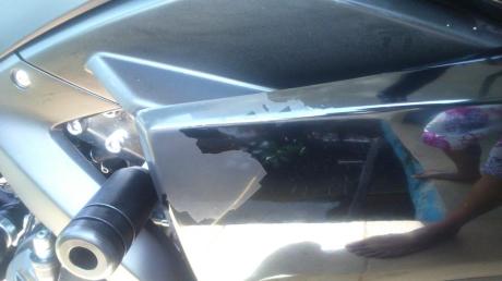 Cat Yamaha r25 ngelupas  karena stiker