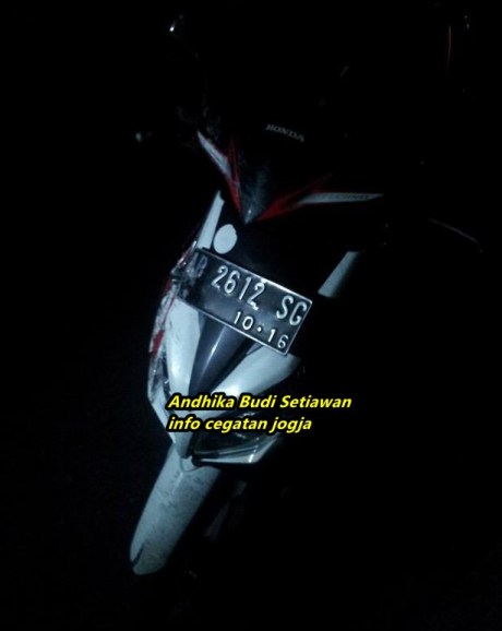 Kecelakaan Tanpa Pakai Helm cium empuknya Aspal sampai berdarah-darah di Yogyakarta
