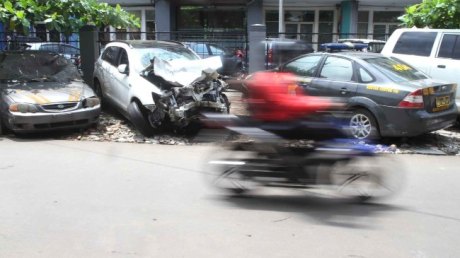 Kondisi Outlander Maut Jalan Arteri Pondok Indah perenggut 4 Jiwa akibat Narkoba, Remuk remek banyak bercak darah 3