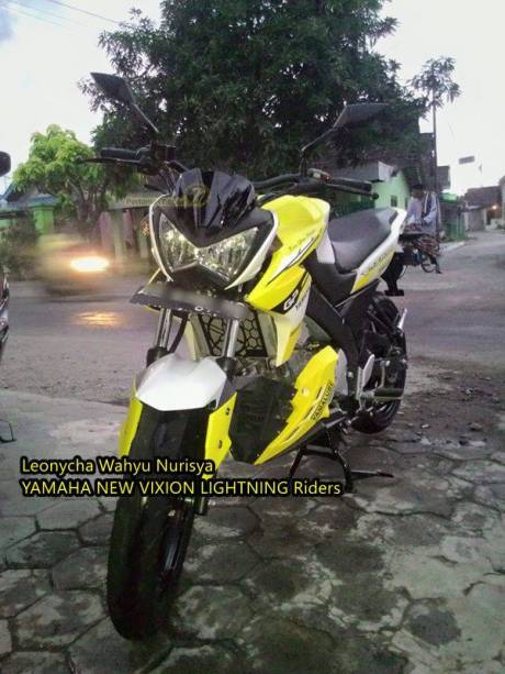 Modifikasi Yamaha New Vixion Pakai headlamp kawasaki Z250 replika Madiun 11
