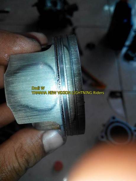 piston dan cylinder yamaha vixion baret parah 002
