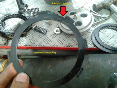 Pulang dari Bromo NVL ini turun Mesin karena kanvas kopling AUS  foto0817