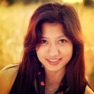 Sasha Darfika Si Model Cantik Bantu Ibu Jualan di Warteg Majalengka&nbsp;1