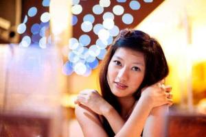 Sasha Darfika Si Model Cantik Bantu Ibu Jualan di Warteg Majalengka&nbsp;13