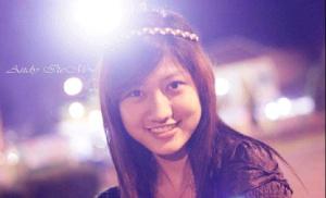 Sasha Darfika Si Model Cantik Bantu Ibu Jualan di Warteg Majalengka&nbsp;15