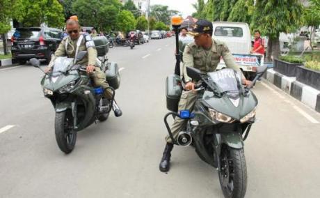 Satpol PP kota tegal Gunakan Yamaha R25 untuk kawal Walikota 1