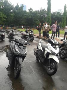 Testride Honda Vario 150 eSP 2015&nbsp;B7SvbY_CIAAk1TK