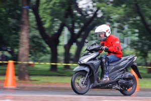 Testride Honda Vario 150 eSP 2015 first-ride-vario-150-esp-desain-performa-juara-harga-gak-bohong-2015-01-15-a