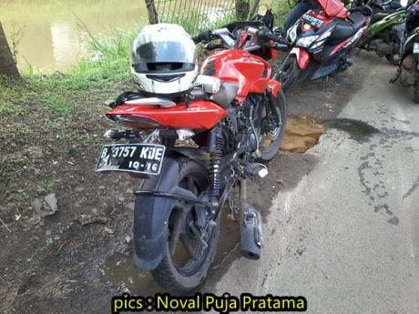 Vanza lawan arah tabrak 1 mobil dan 5 motor 3 cedera berat di kalimalang jakarta timur 2