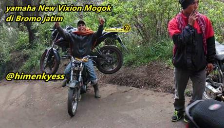 yamaha new vixion mogok di gendong honda GL di gunung Bromo