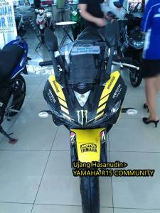 Yamaha R25 livery Tech3&nbsp;motogp10