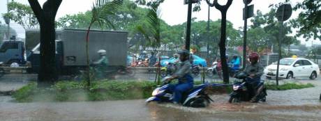 honda beat mogok kena banjir ditarik yamaha mio M3 125 jakarta