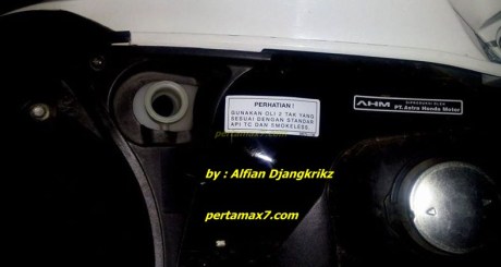 honda vario 125 pakai oli samping 2 tak