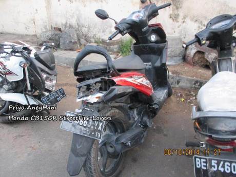 honda verza kecelakaan sampai shock patah