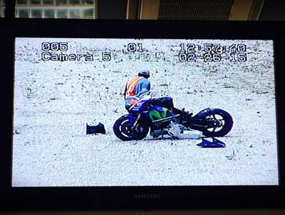 Lorenzo Crash Motogp Michelin Test Sepang 2015 002 Pertamax7.com