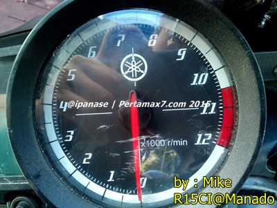 Speedometer yamaha R15 retak karena sinar matahari di Manado 002 Pertamax7.com