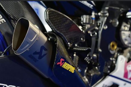 yamaha M1 2015 muffler