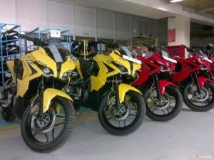 bajaj pulsar 200RS full fairing resmi di&nbsp;produksi