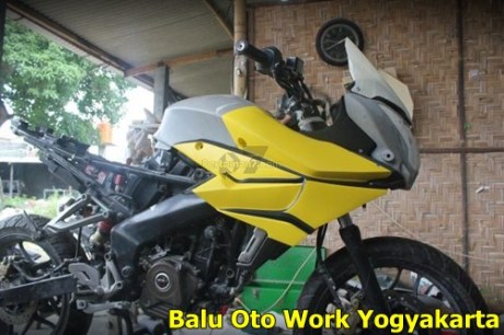 Modifikasi Kawasaki Bajaj Pulsar 200NS Jadi Bajaj Pulsar 200 AS ala balu Oto Work 000 Pertamax7.com