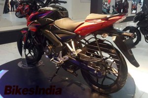 pulsar-150-ns-side-rear