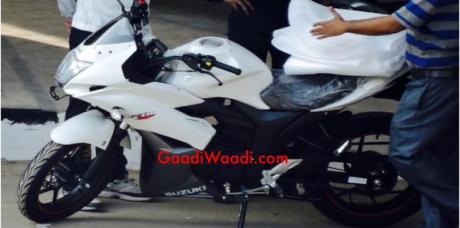 suzuki gixxer SLK full fairing white