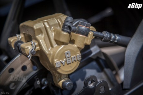 Bajaj Pulsar RS 200 Full Faired Wall Paper 05XbHP