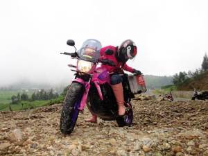Lady Biker Solo Riding Beber Yamaha Byson Pink Malang Jepara Jakarta dalam EKSPEDISI KARTINI 10&nbsp;Pertamax7.com
