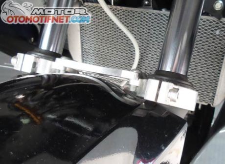 modifikasi Yamaha R15-Juara-Sunday-Race-BPro-Ilegal-Racing-3