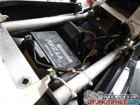 modifikasi Yamaha R15-Juara-Sunday-Race-BPro-Ilegal-Racing-4