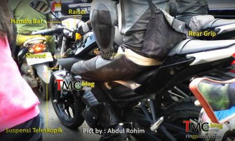 Spyshoot Yamaha MT-25 naked version from R25 005 Pertamax7.com