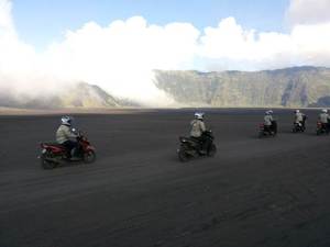 Tour de Soul naik All New Soul GT 125 menyusuri kawasan Gunung Bromo Probolinggo Jawa&nbsp;Timur