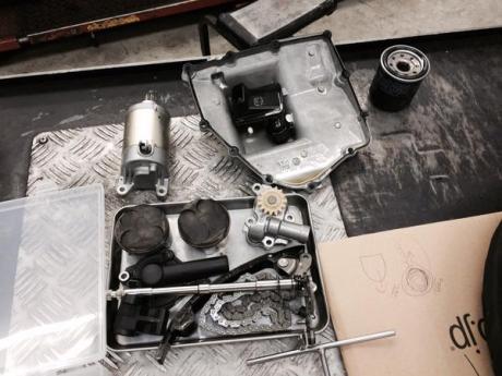 Training mekanik Yamaha R25 di Jepang 05Pertamax7.com