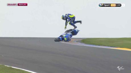 Aleix Espargaro Crash Hi SIde Motogp Le Mans france 2015 11Pertamax7.com
