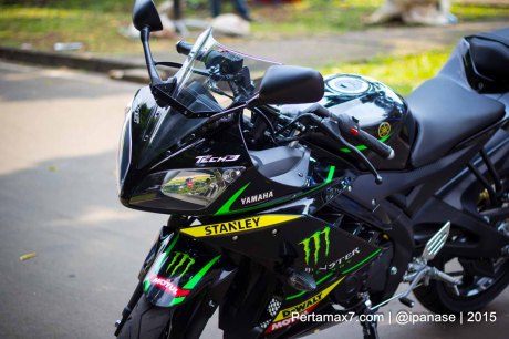 Foto Yamaha R15 Special edition Tech3 Motogp Pertamax7.com_-16