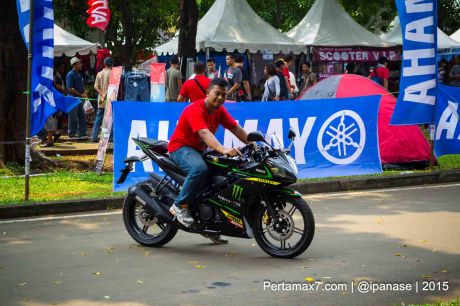 Foto Yamaha R15 Special edition Tech3 Motogp Pertamax7.com_-23