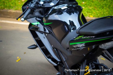 Foto Yamaha R15 Special edition Tech3 Motogp Pertamax7.com_-67