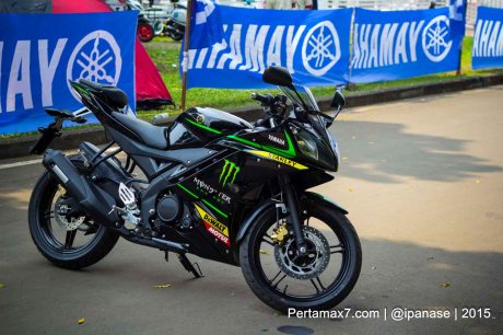 Foto Yamaha R15 Special edition Tech3 Motogp Pertamax7.com_
