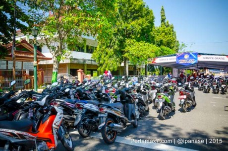 konsumen padati Service Gratis Yamaha Motor Show 2015 d Wonogiri pertamax7.com_-3