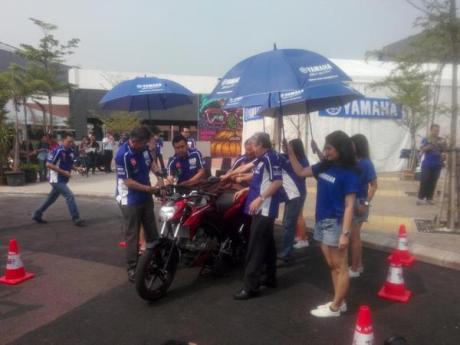 Launching yamaha New Vixion Advance 2015 facelift terbaru 02Pertamax7.com