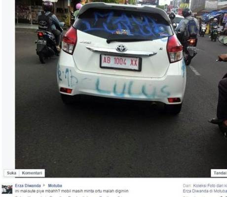 mobil toyota yaris baru masih plat sementara sudah dicoret kelulusan sma jogja