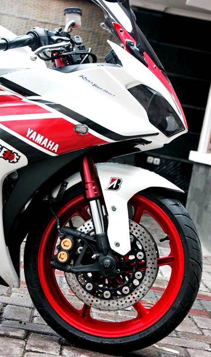 Modifikasi R25 Livery Yamaha Anniversary 50th, Pro Arm dan Upside Down Bikin Ganteng 05Pertamax7.com
