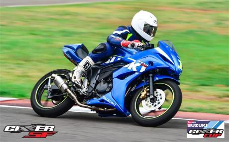 Suzuki Gixxer SF jadi Motor Balap Di India03Pertamax7.com