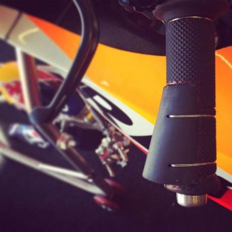 Trik Marquez hadapi Motogp Jerez dengan jari tangan retak 04Pertamax7.com