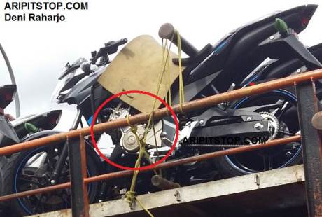 yamaha new vixion facelift 2015 pakai engine warna emas