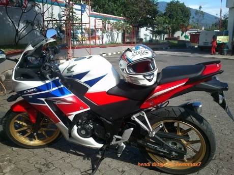 Modifikasi Honda CBR150R lokal pakai velg Daytona GP Wheel konsep CBR1000RR SP 08Pertamax7.com