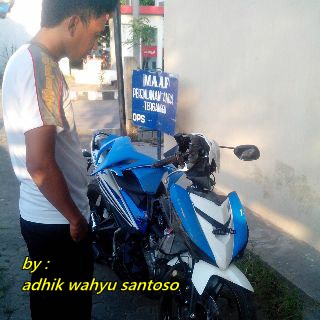 Yamaha Jupiter MX 150 baru 3 minggu Remek Kecelakaan di Magetan terbang 3 meter