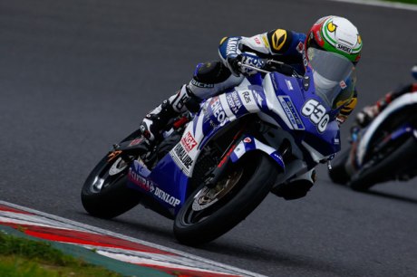 Aksi Yamaha R25 Latihan Bebas ARRC 3 di Suzuka Japan Targetkan Juara berteknologi Blue Core 01 Pertamax7.com