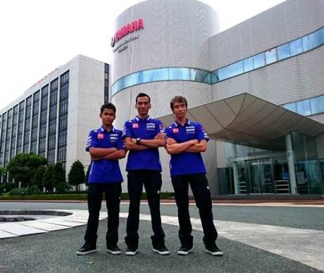 Galang Hendra - Imanuel Pratna - Sigit PD tiga rider Yamaha Factory Racing Indonesia team visiting YMC Head Office & Yamaha Communication Plaza di Iwata Jepang